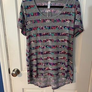 Lularoe classic t-shirt